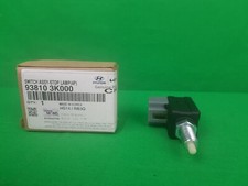 GENUINE KIA RONDO MPV UN SERIES 2.0 L PETROL BRAKE STOP LIGHT SWITCH ASSY