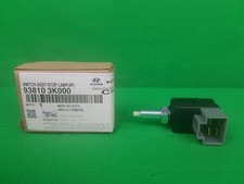 GENUINE KIA RONDO MPV UN SERIES 2.0 L PETROL BRAKE STOP LIGHT SWITCH ASSY